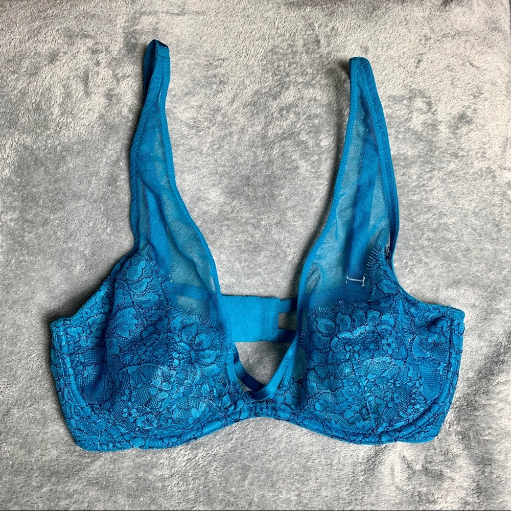 BOGO60% - LIKE NEW❗️VS BRA